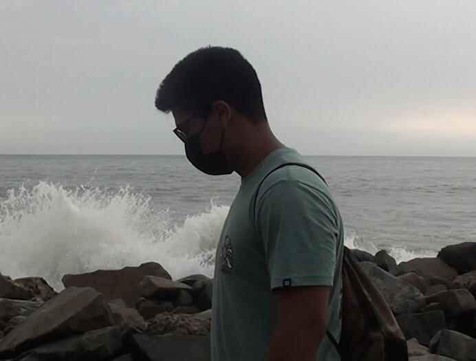 Cargos: Dirección, Producción, Guion, Cinematografía y Editor.